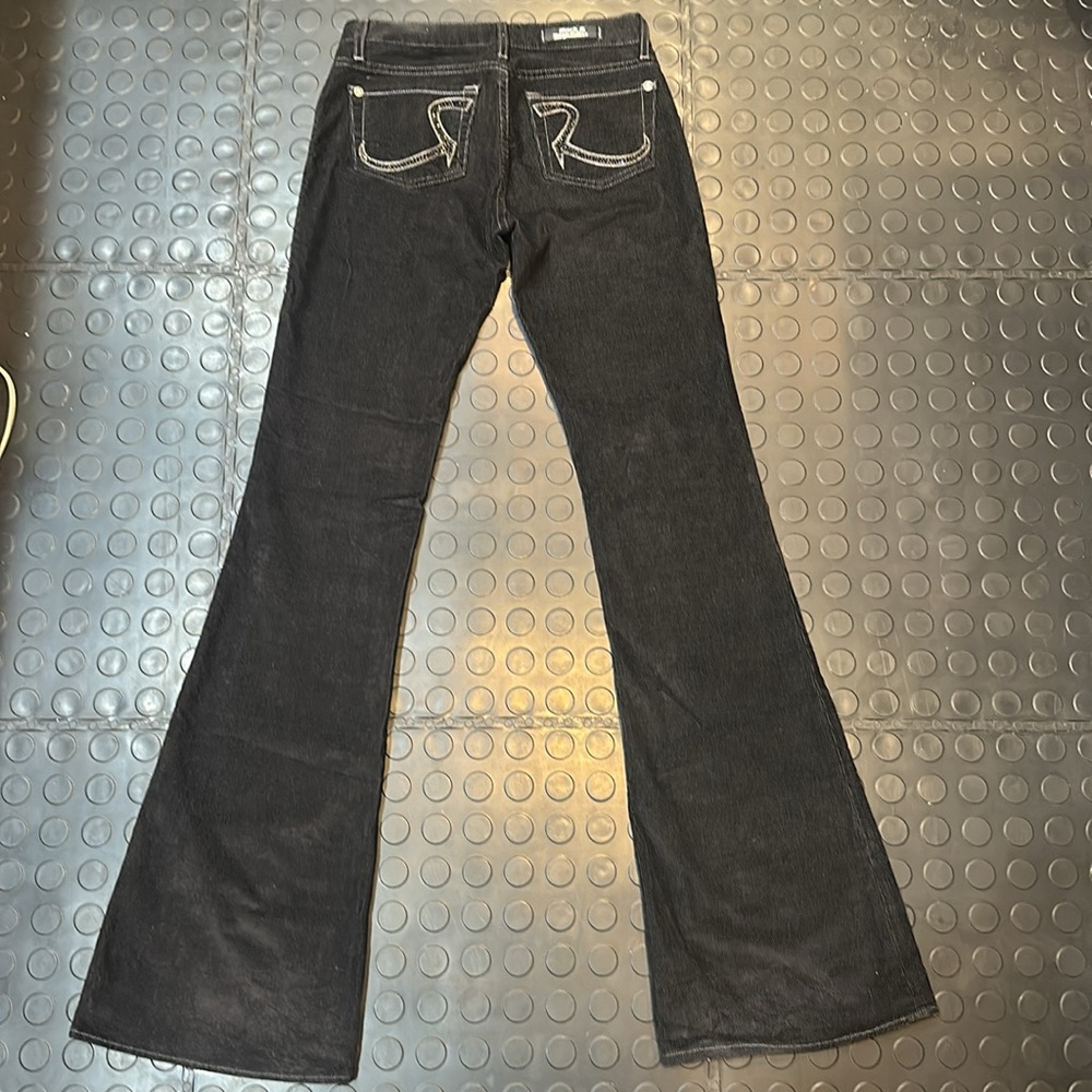 Rock & Republic 25x34 Black Flare corduroys!!